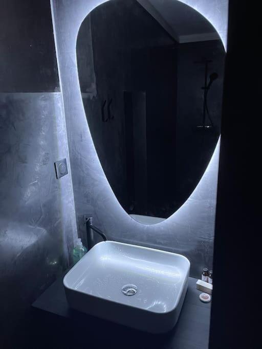 Le Cocon Des Granges - Suite Sauna Jaccuzi Spa Bonnieres-sur-Seine Bagian luar foto